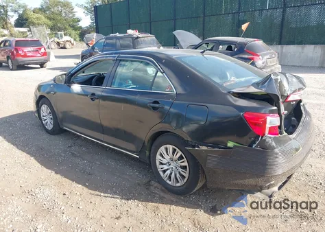 2014 Toyota Camry Hybrid/Le/Xle z USA, uszkodzony, nr VIN 4T1BD1FK1EU103161